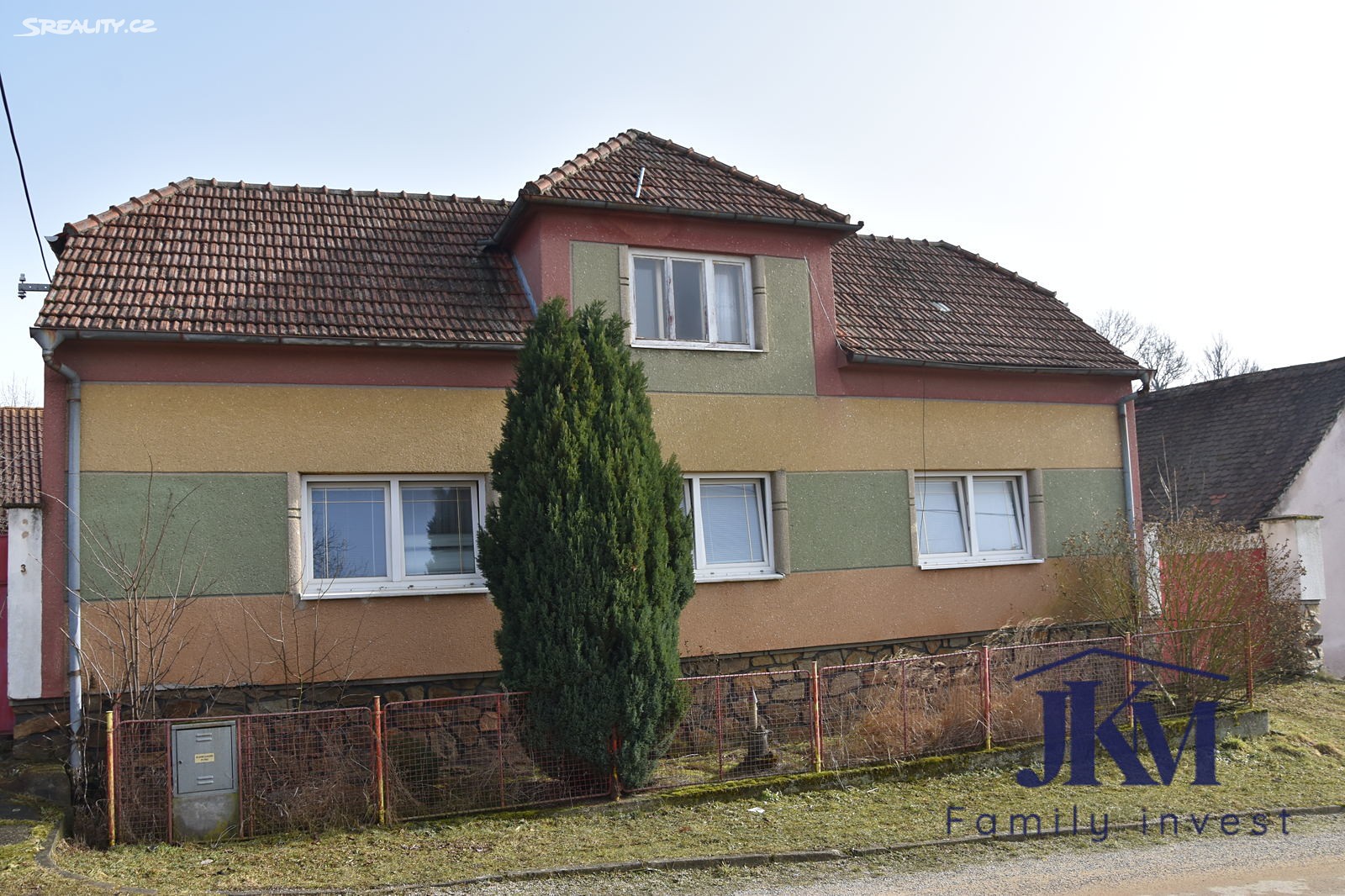 Prodej  rodinného domu 438 m², pozemek 1 906 m², Běhařovice - Ratišovice, okres Znojmo