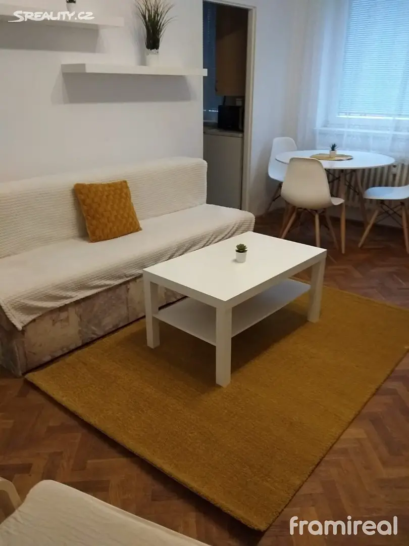 Pronájem bytu 1+kk 31 m², Brožíkova, Brno - Lesná