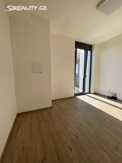 Pronájem bytu 1+kk 24 m², Fügnerova, Poděbrady - Poděbrady III
