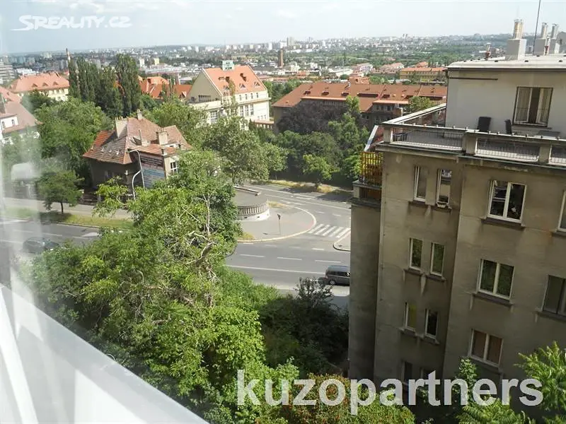 Pronájem bytu 1+kk 32 m², V Horní Stromce, Praha 3 - Vinohrady