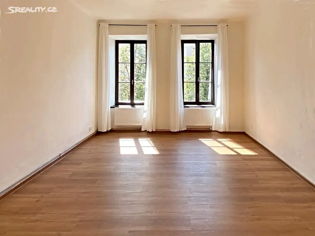 Pronájem bytu 2+1 87 m², Štefánikova, Brno