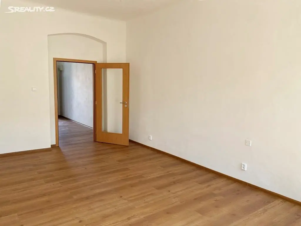 Pronájem bytu 2+1 87 m², Štefánikova, Brno