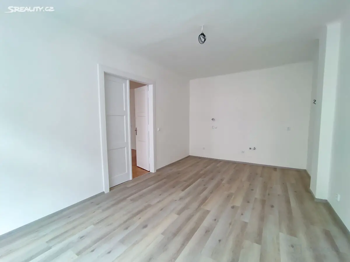 Pronájem bytu 5+1 184 m², Lípová, Praha 2 - Nové Město
