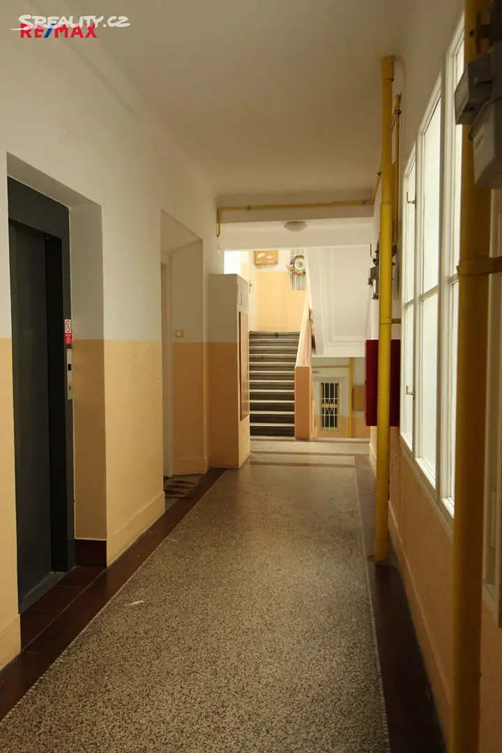 Prodej bytu 2+1 73 m², U Průhonu, Praha 7 - Holešovice