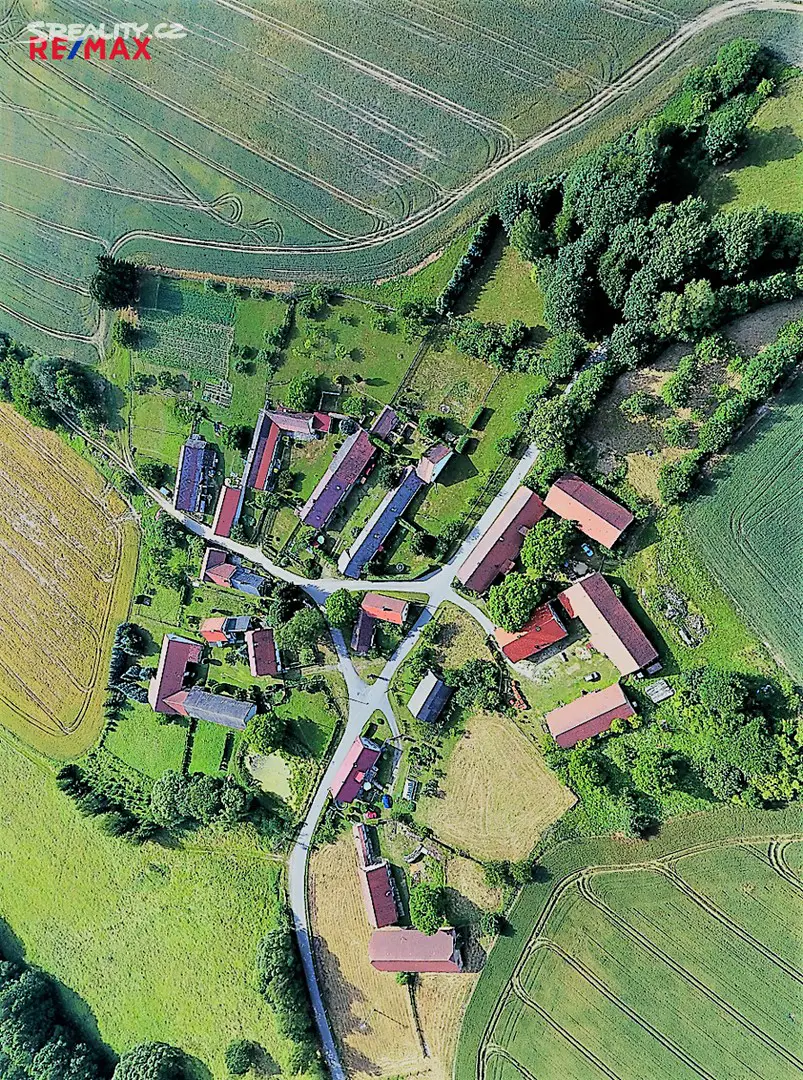 Prodej  chalupy 234 m², pozemek 5 724 m², Miličín - Žibkov, okres Benešov