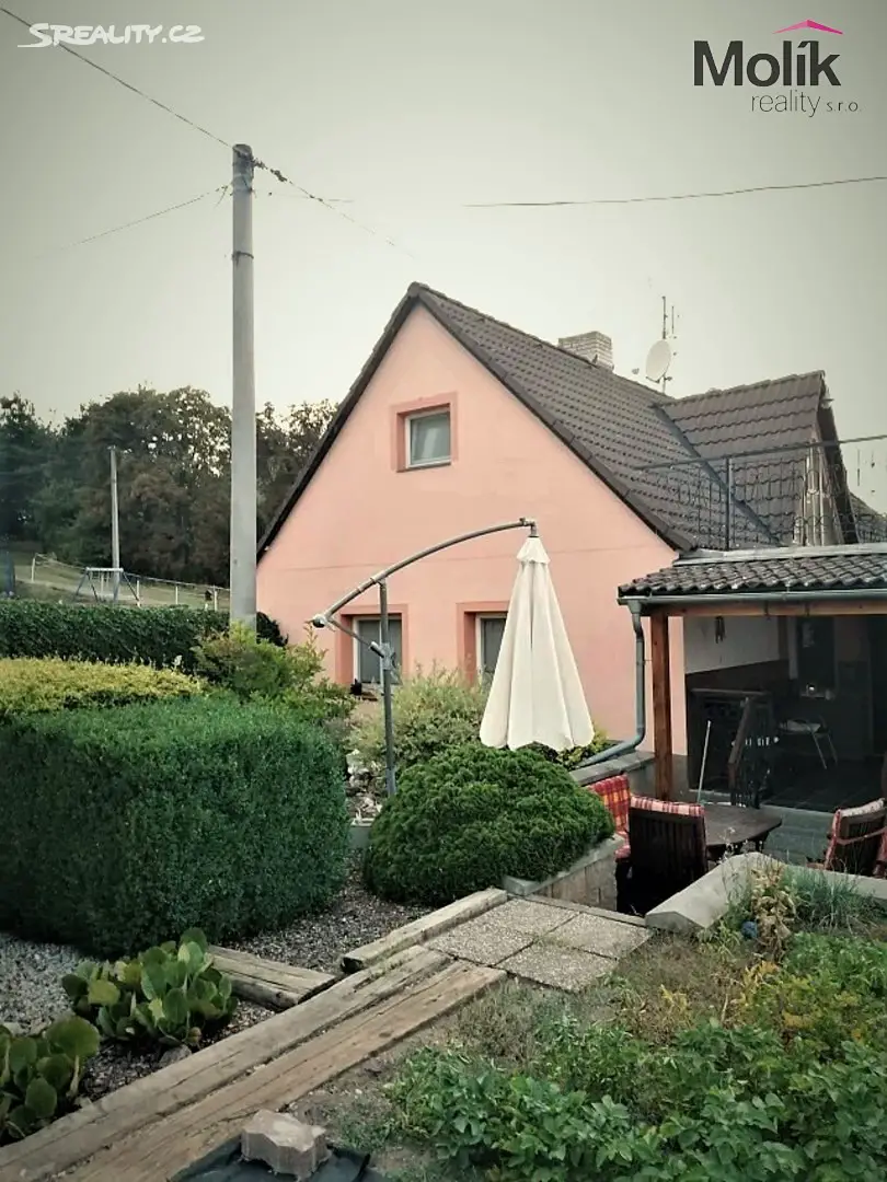 Prodej  rodinného domu 250 m², pozemek 1 529 m², Pastuchovice, okres Plzeň-sever