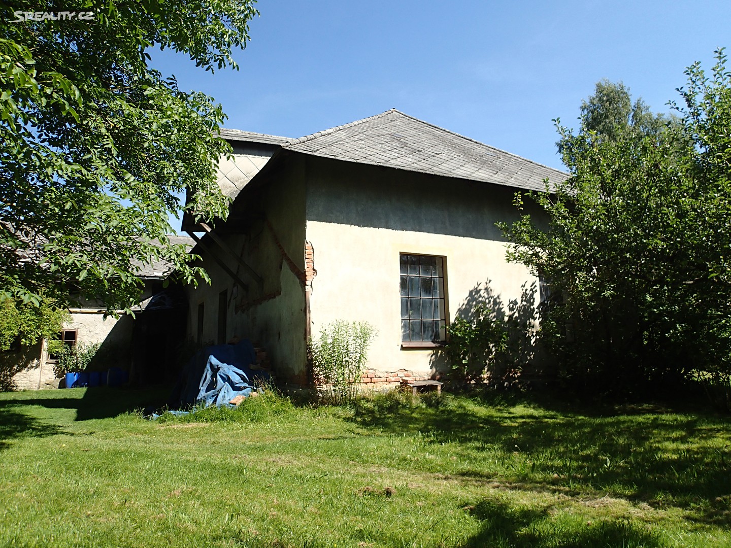 Prodej  rodinného domu 500 m², pozemek 2 134 m², Vysočina - Rváčov, okres Chrudim