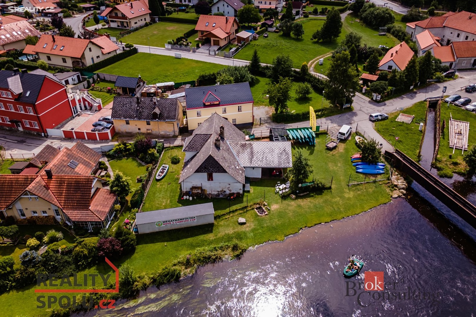 Prodej  rodinného domu 370 m², pozemek 935 m², Vyšší Brod, okres Český Krumlov