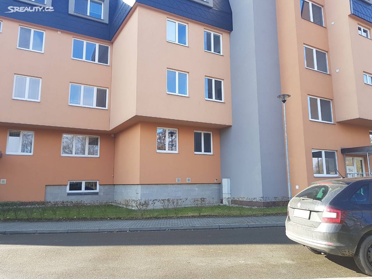 Pronájem bytu 1+kk 46 m², Jarmily Glazarové, Olomouc - Hejčín