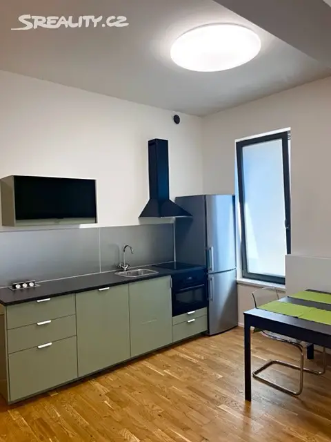 Pronájem bytu 1+kk 38 m², Holečkova, Praha 5 - Smíchov