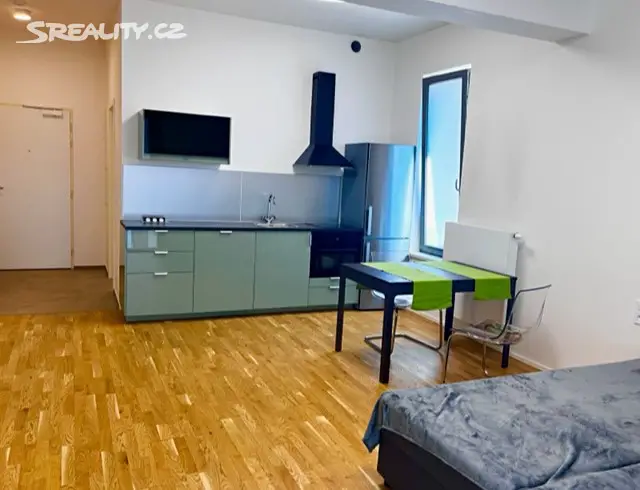 Pronájem bytu 1+kk 38 m², Holečkova, Praha 5 - Smíchov