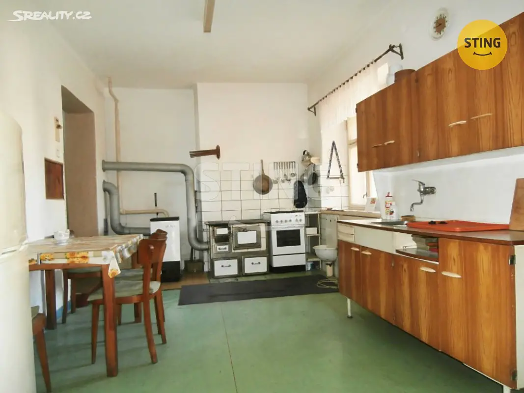 Prodej  rodinného domu 300 m², pozemek 1 227 m², Chotěboř - Střížov, okres Havlíčkův Brod