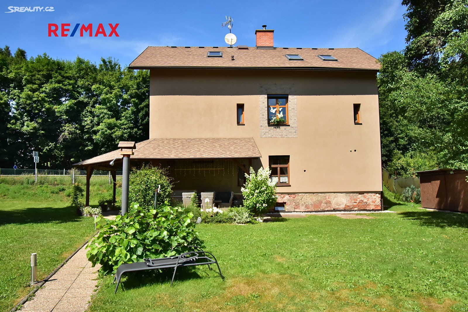 Prodej  rodinného domu 171 m², pozemek 1 114 m², Říční, Trutnov - Střední Předměstí