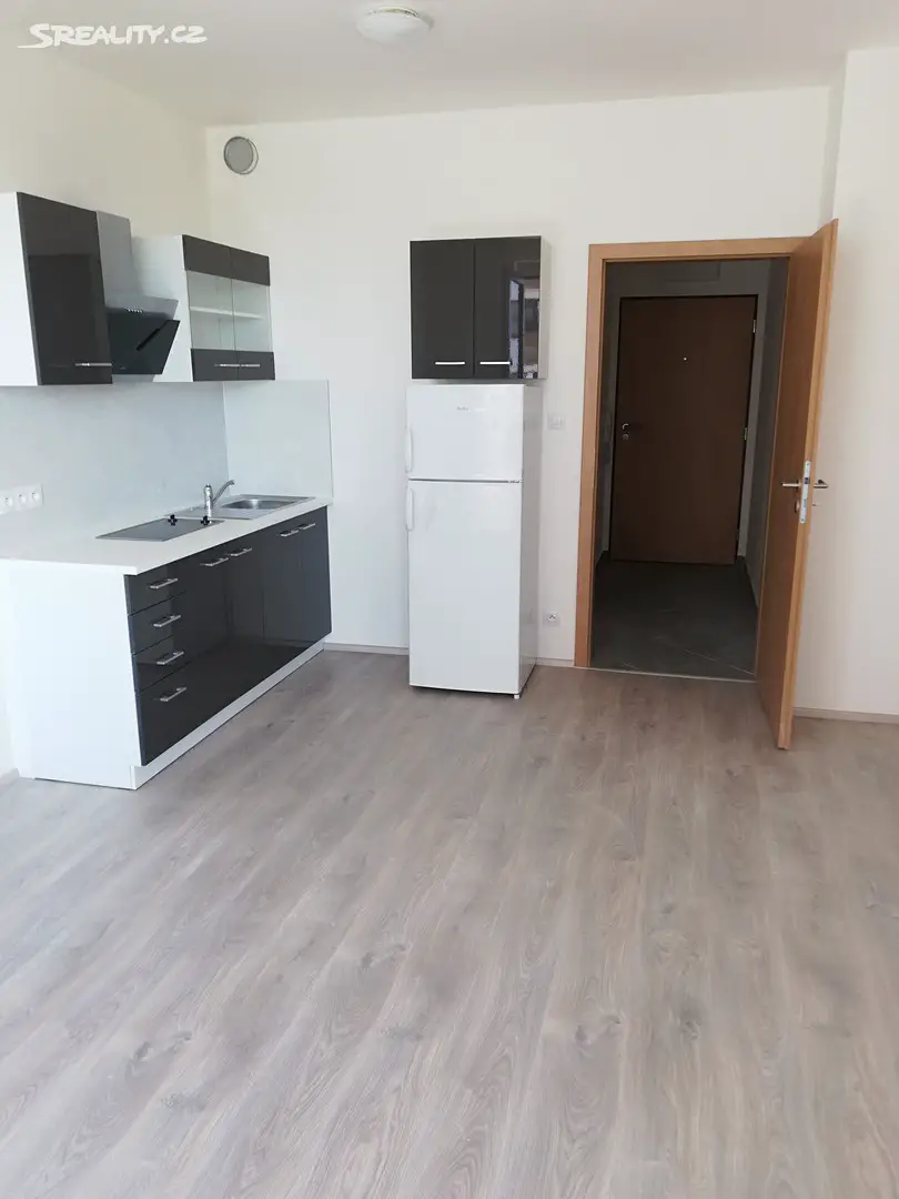 Prodej bytu 1+kk 31 m², Honzíkova, Praha 10 - Dolní Měcholupy