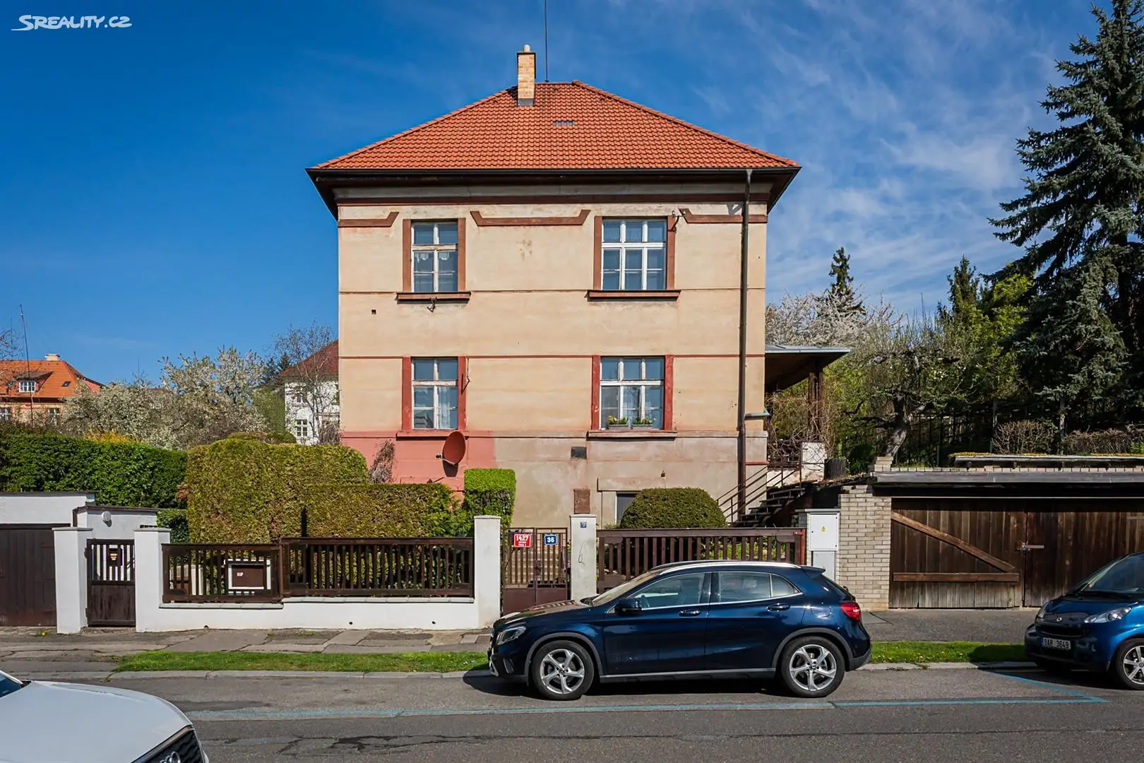 Prodej  vícegeneračního domu 420 m², pozemek 986 m², Pod lipkami, Praha 5 - Smíchov