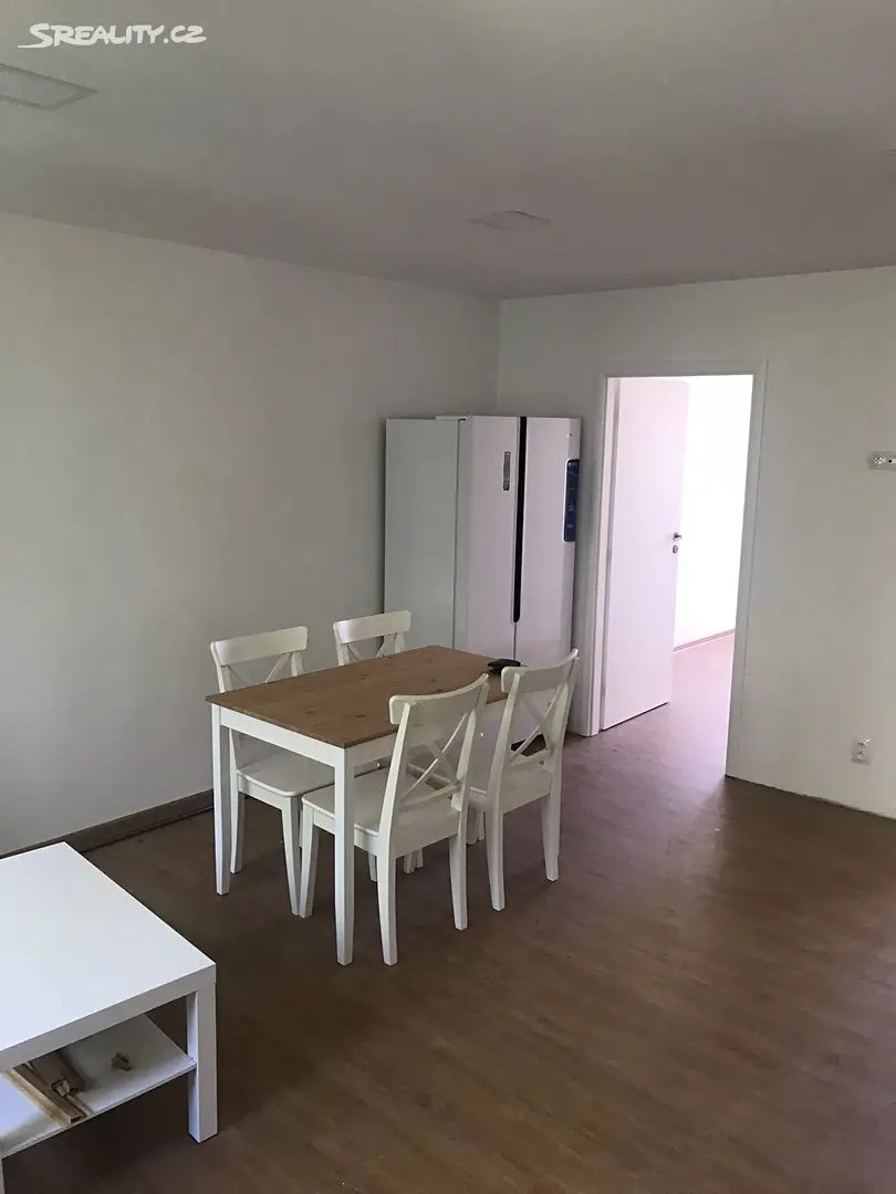 Pronájem bytu 3+kk 60 m², Prodloužená, Pardubice - Polabiny