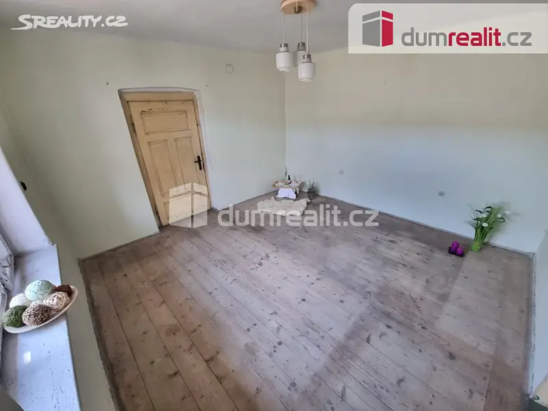 Prodej  rodinného domu 339 m², pozemek 339 m², Dlouhá, Horní Beřkovice