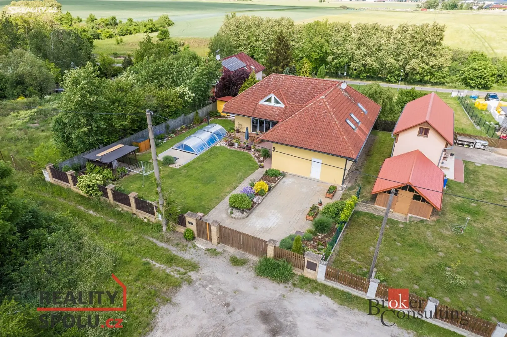 Prodej  rodinného domu 238 m², pozemek 572 m², Mladá Boleslav - Bezděčín, okres Mladá Boleslav