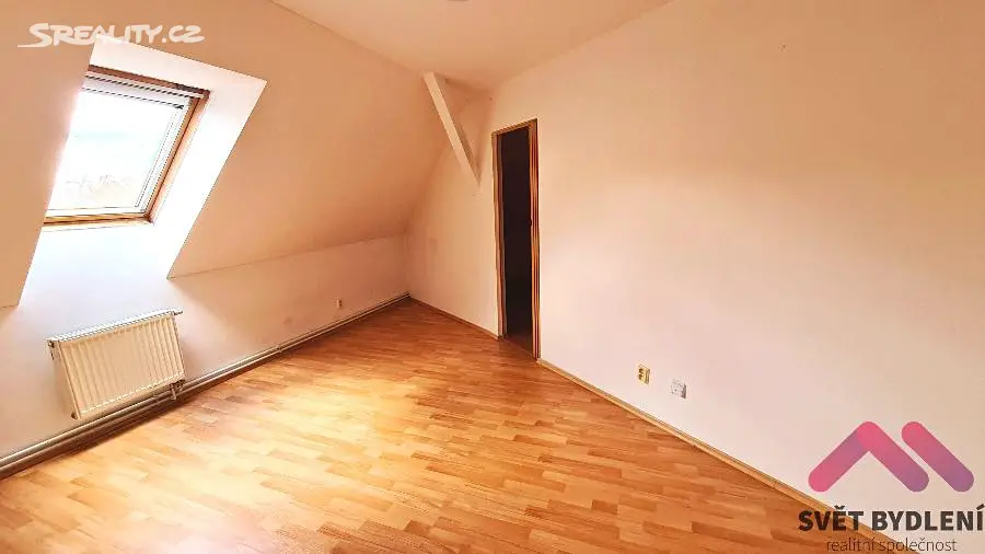 Pronájem bytu 1+1 52 m², Křížkovského, Praha 3 - Žižkov