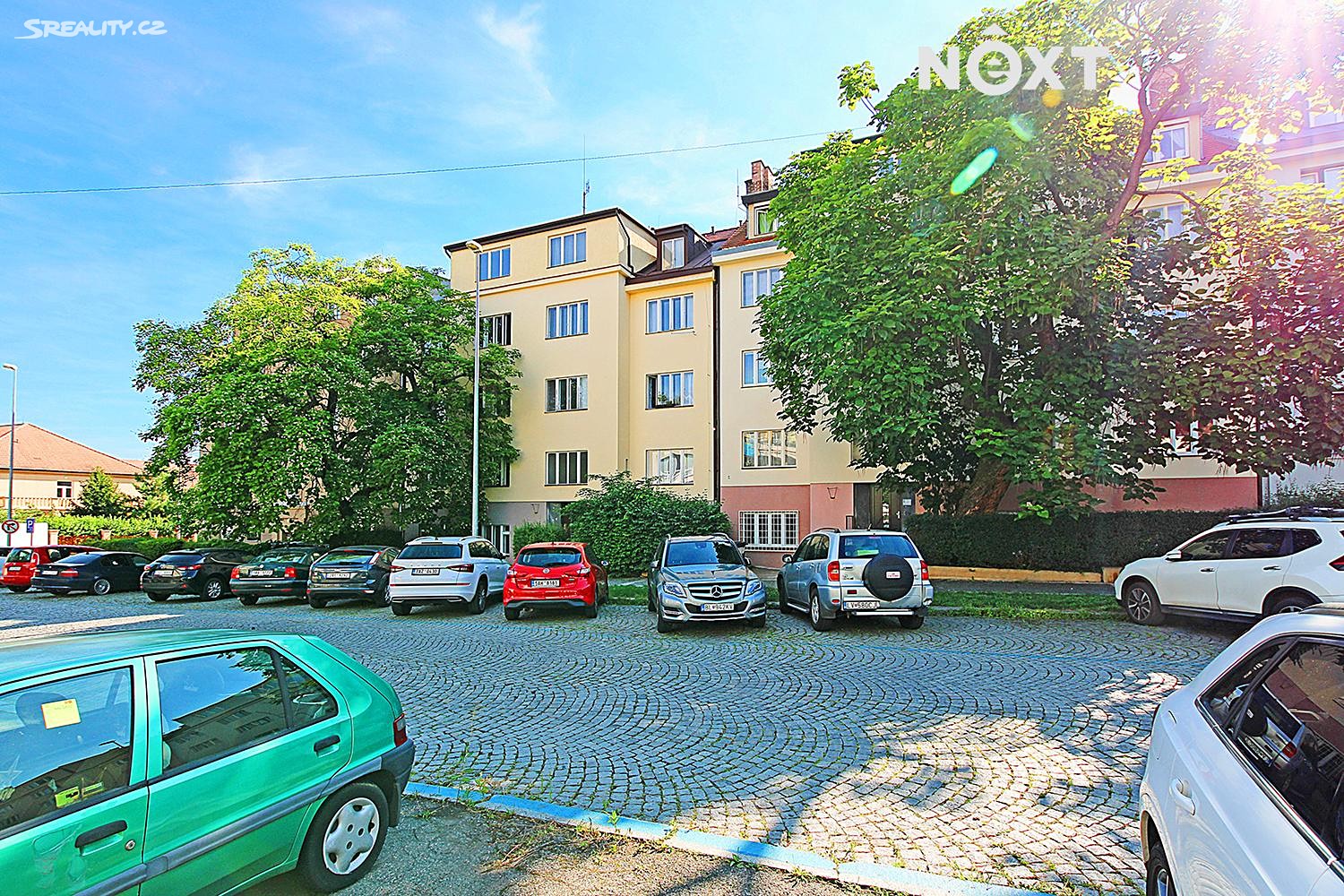Pronájem bytu 1+kk 32 m², Zemědělská, Praha 6 - Dejvice