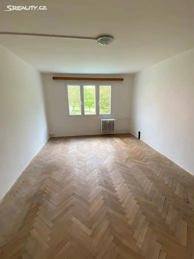 Pronájem bytu 2+1 41 m², Ke Špitálskému lesu, Plzeň - Doubravka