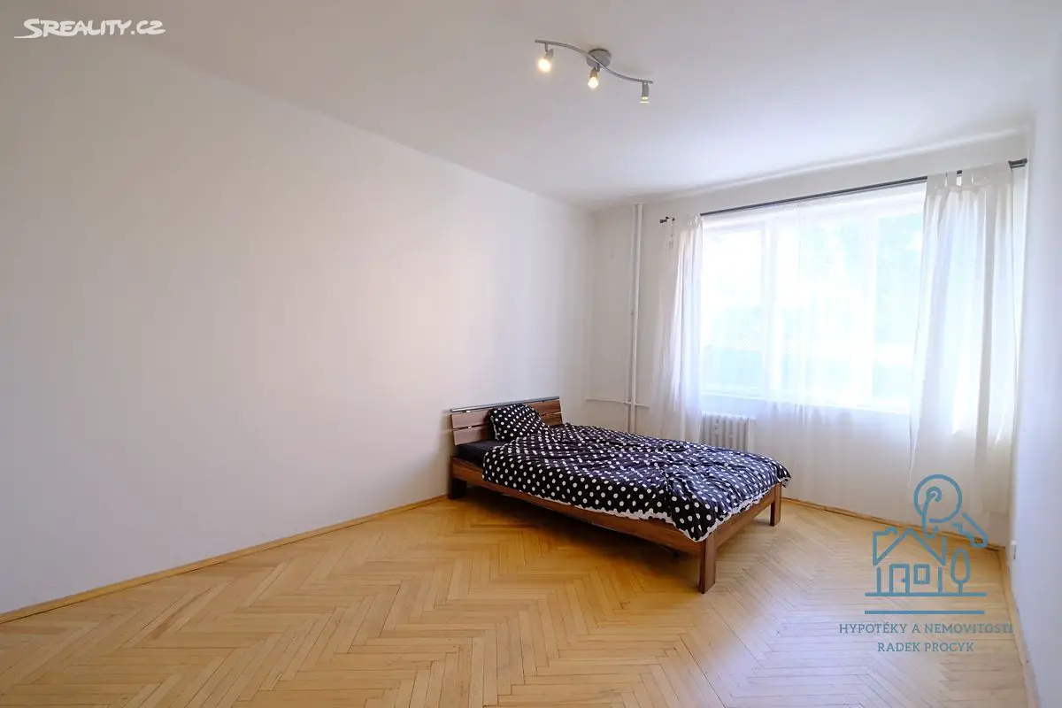 Pronájem bytu 2+1 52 m², Konšelská, Praha 8 - Libeň