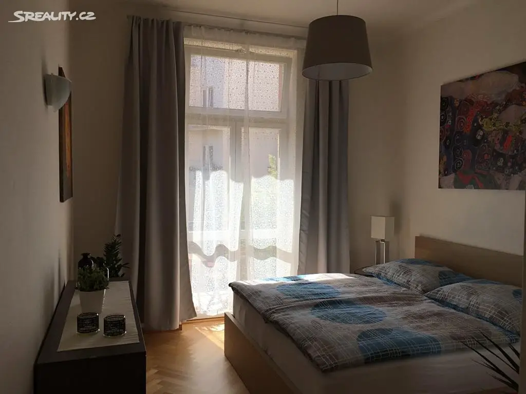 Pronájem bytu 2+kk 56 m², náměstí Bratří Synků, Praha 4 - Nusle