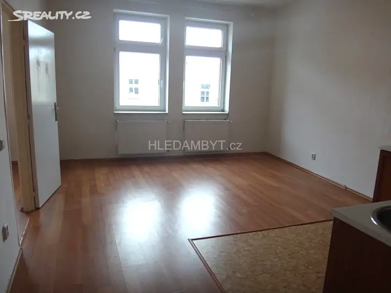 Pronájem bytu 2+kk 50 m², Petrohradská, Praha 10 - Vršovice