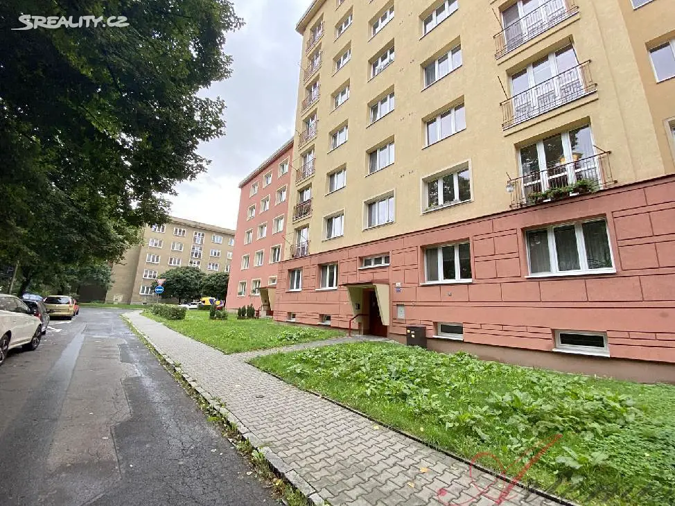Prodej bytu 1+kk 22 m², Nálepkovo náměstí, Ostrava - Poruba