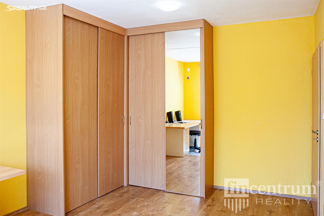 Prodej bytu 3+1 74 m², Březinova, Jihlava