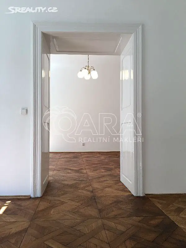 Prodej bytu 3+1 83 m², Černá, Praha 1 - Nové Město