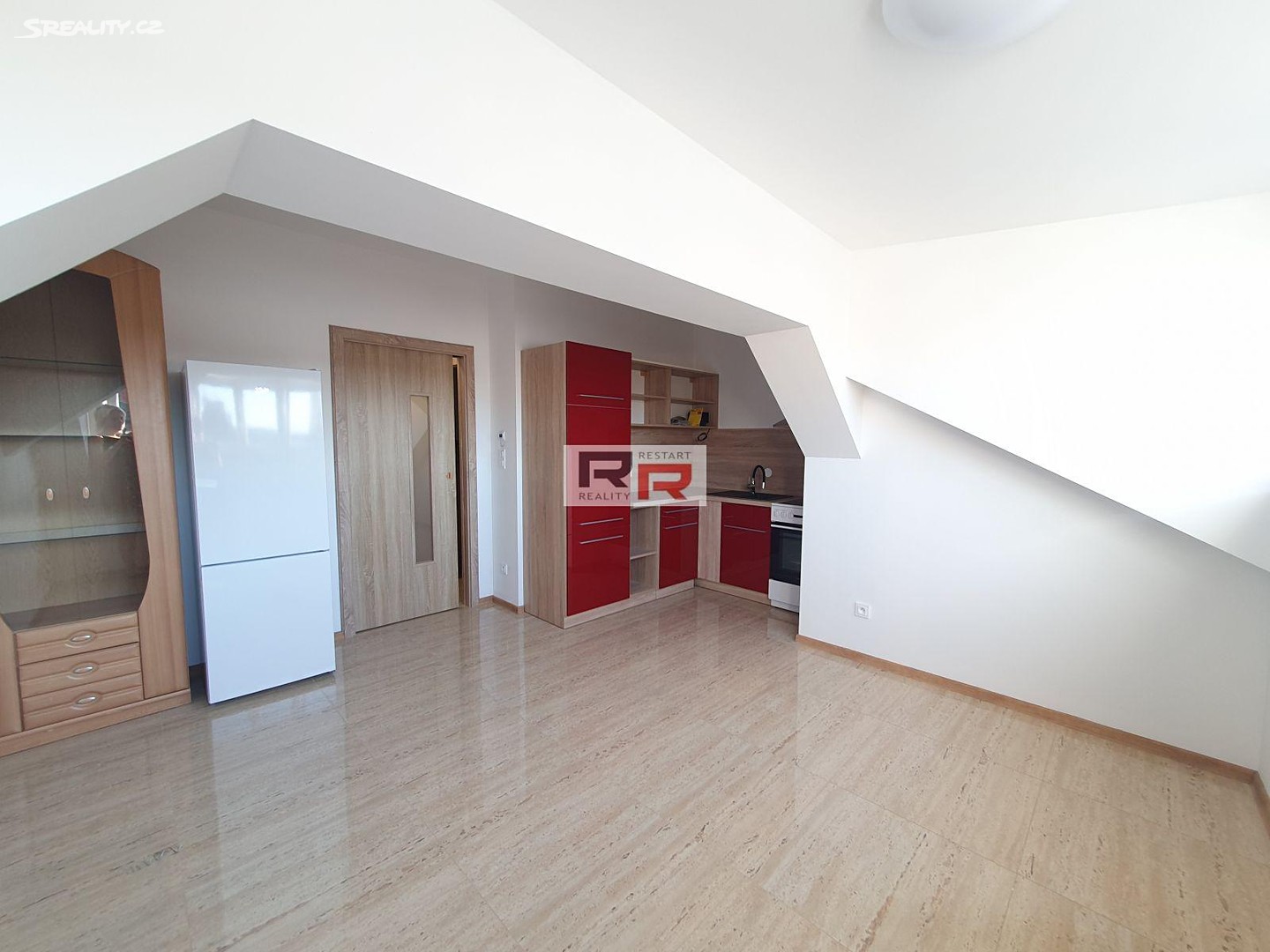Pronájem bytu 1+kk 25 m² (Podkrovní), Resslova, Olomouc - Nová Ulice