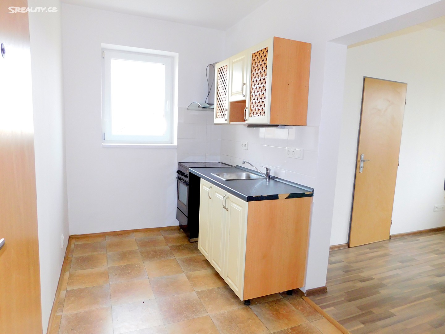 Pronájem bytu 1+kk 26 m², Družstevní, Poděbrady - Poděbrady III