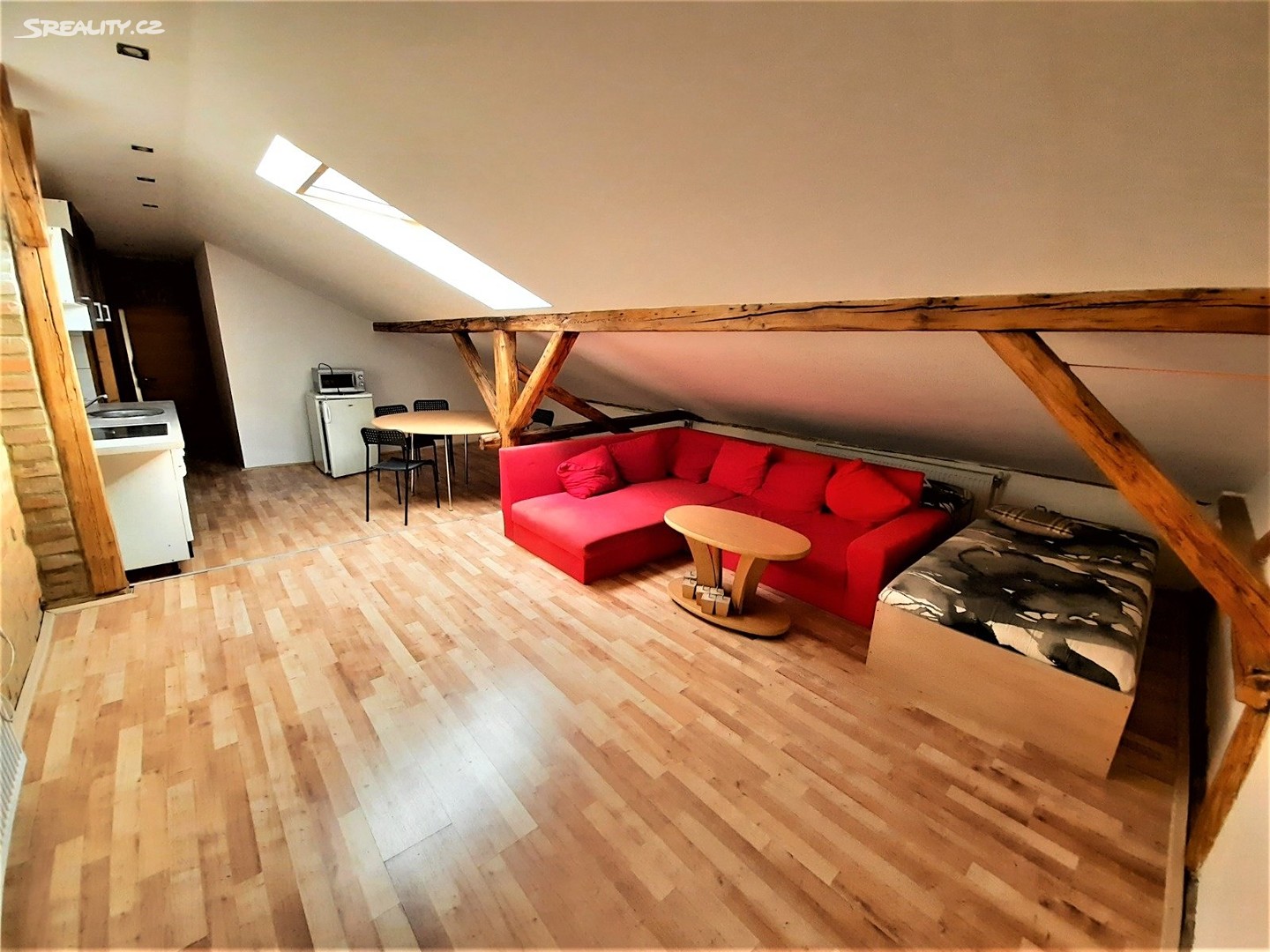 Pronájem bytu 2+kk 75 m² (Podkrovní), Erbenova, Ostrava - Vítkovice