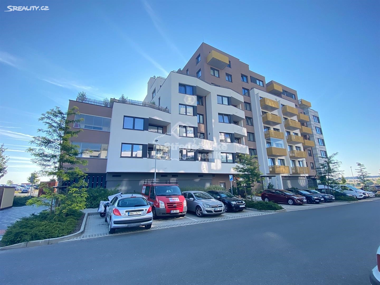 Prodej bytu 1+kk 333 m², Honzíkova, Praha 10 - Dolní Měcholupy