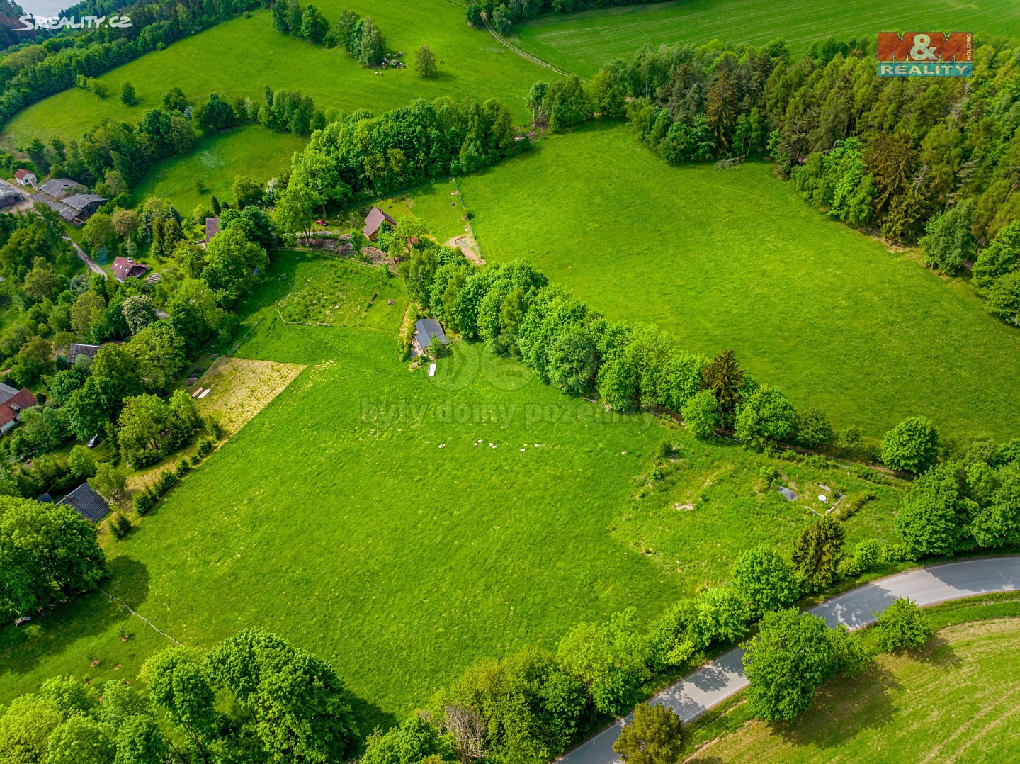 Prodej  chaty 40 m², pozemek 3 000 m², Dalečín - Hluboké, okres Žďár nad Sázavou