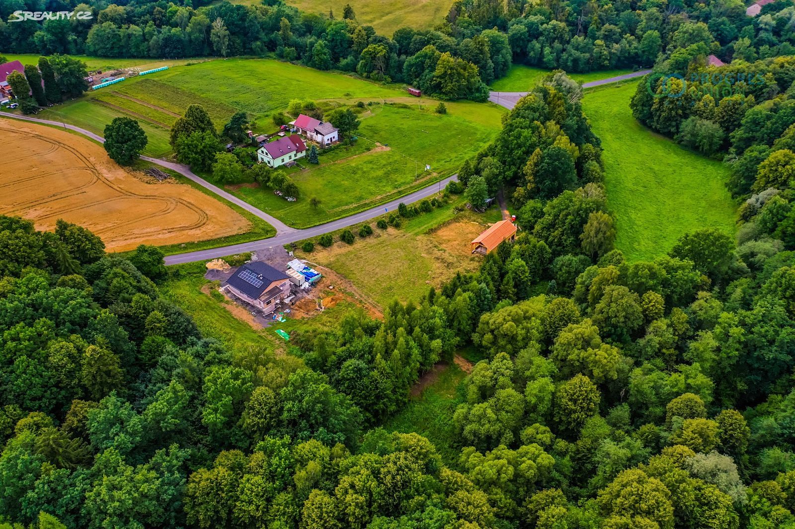 Prodej  stavebního pozemku 2 000 m², Bruzovice, okres Frýdek-Místek
