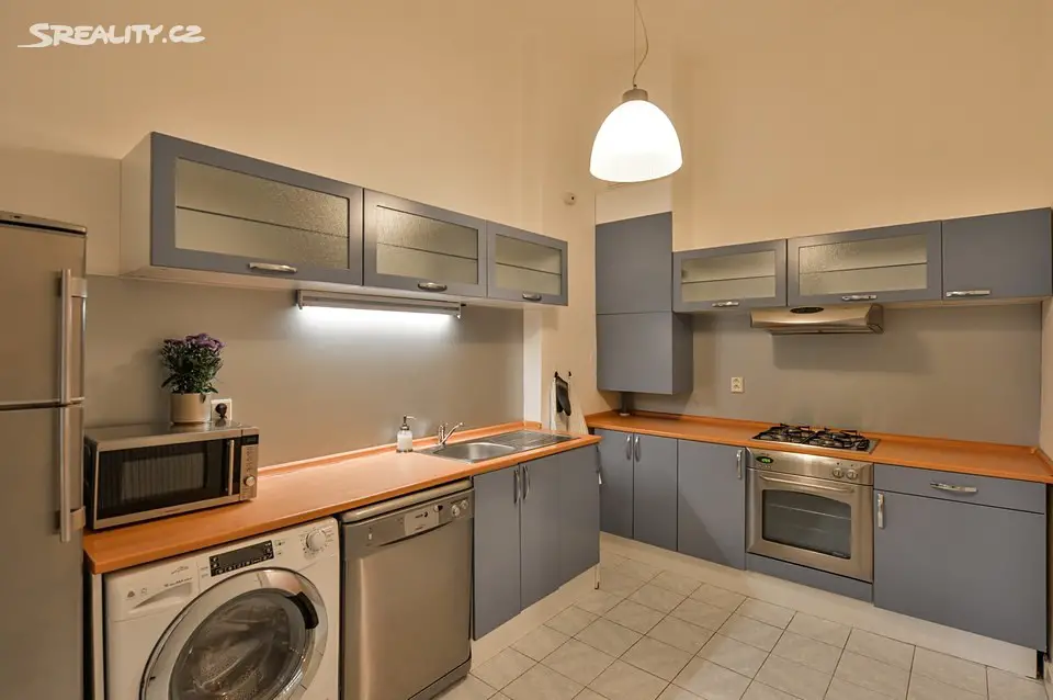 Pronájem bytu 2+1 65 m², Mánesova, Praha 2 - Vinohrady