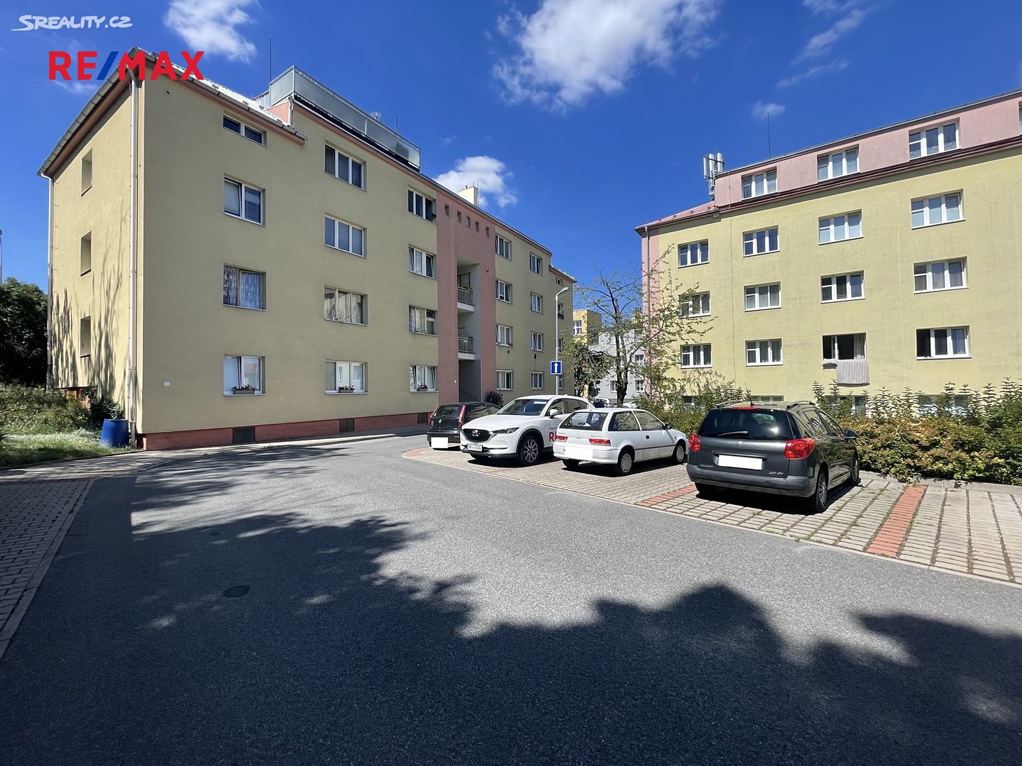Prodej bytu 3+1 77 m², Unhošťská, Kladno - Kročehlavy