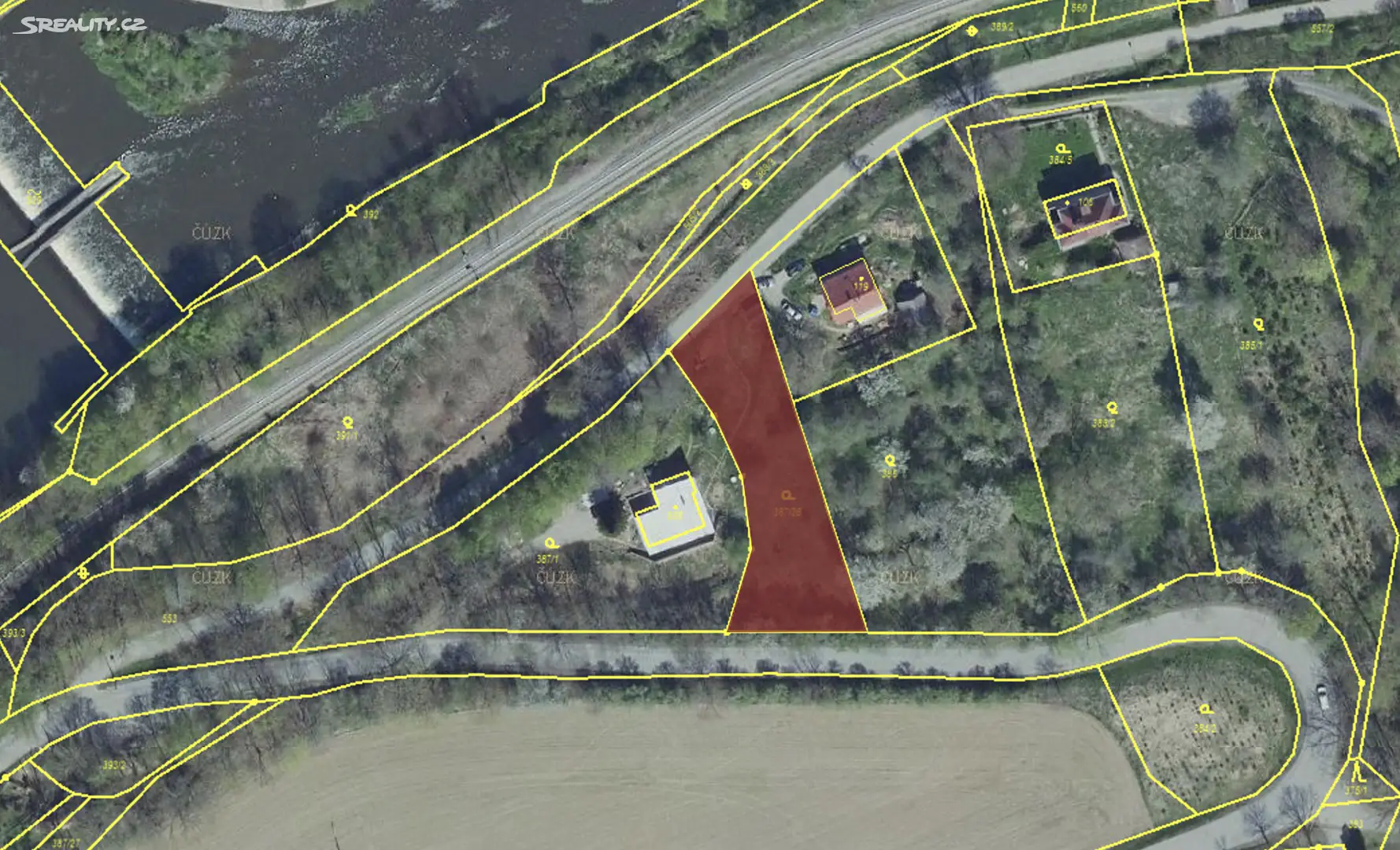 Prodej  stavebního pozemku 1 317 m², Český Šternberk, okres Benešov
