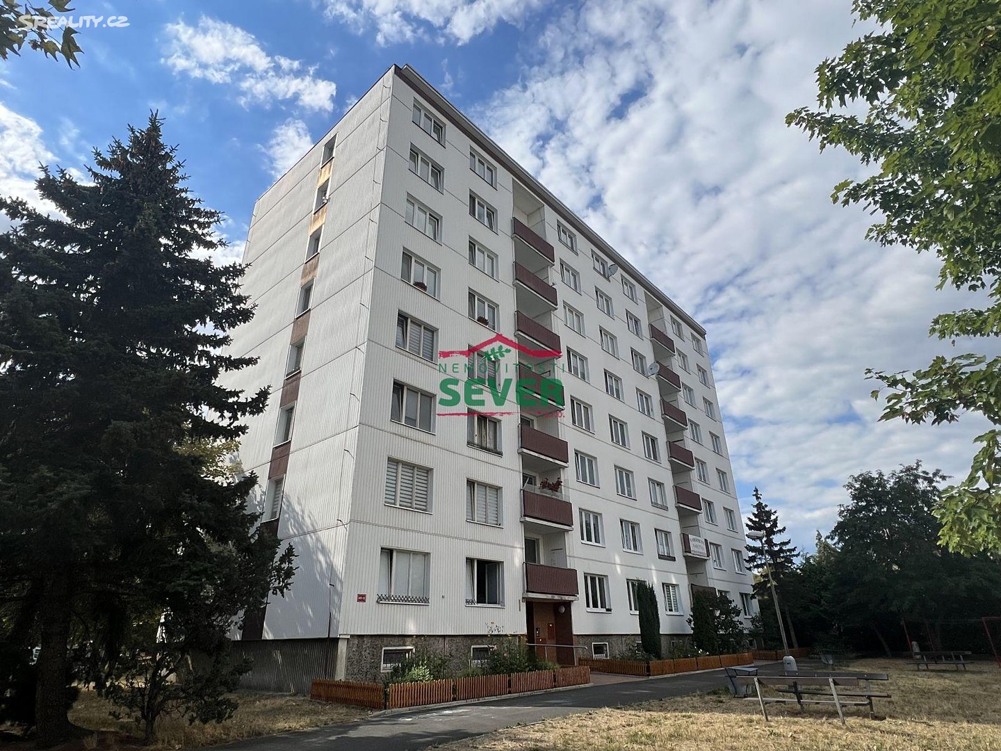 Prodej bytu 3+1 65 m², Matěje Kopeckého, Chomutov