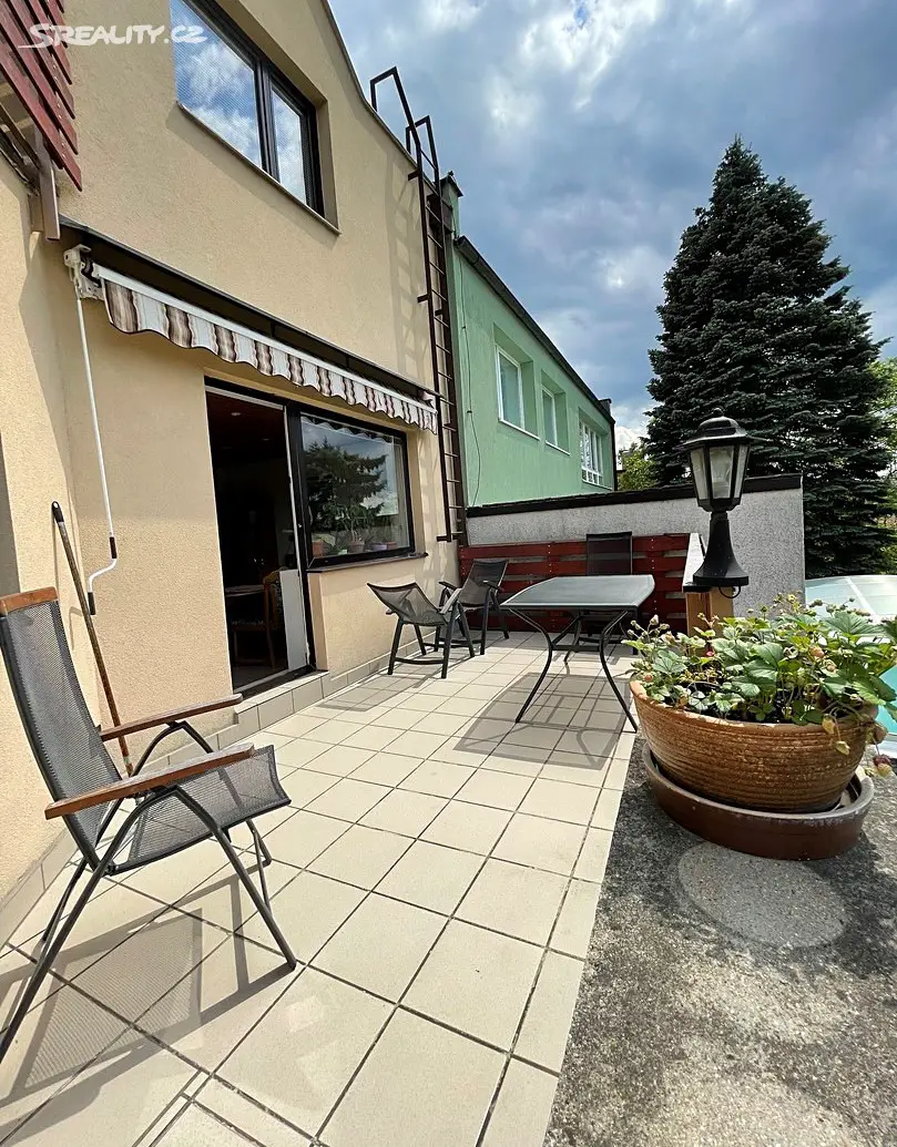 Prodej  rodinného domu 300 m², pozemek 800 m², Brno, okres Brno-město