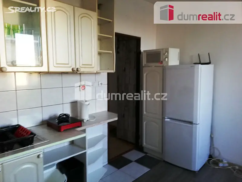 Pronájem bytu 1+kk 17 m², Bělojarská, Tachov