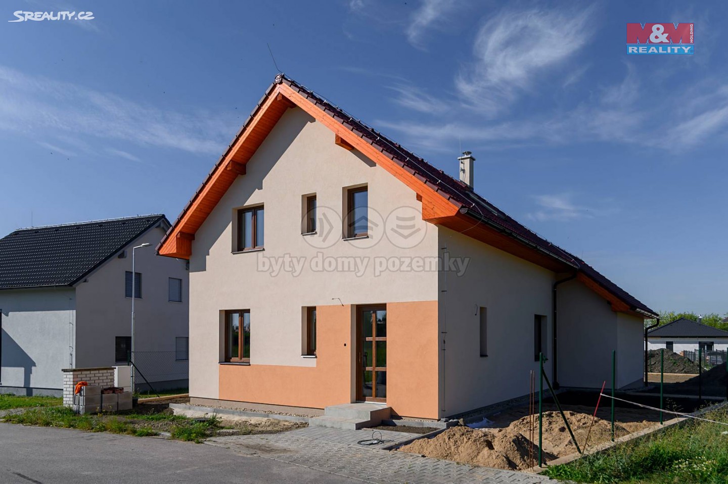 Prodej  rodinného domu 145 m², pozemek 572 m², Krakovany, okres Kolín
