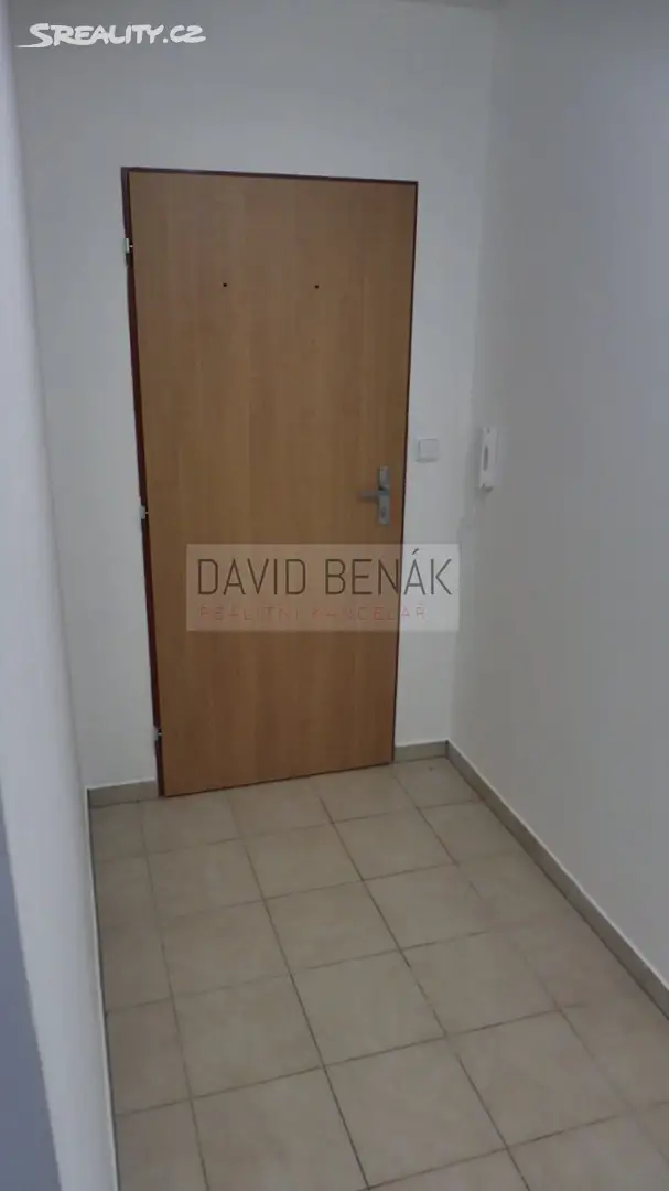 Pronájem bytu 1+kk 19 m², Bubeníkova, Pardubice - Bílé Předměstí