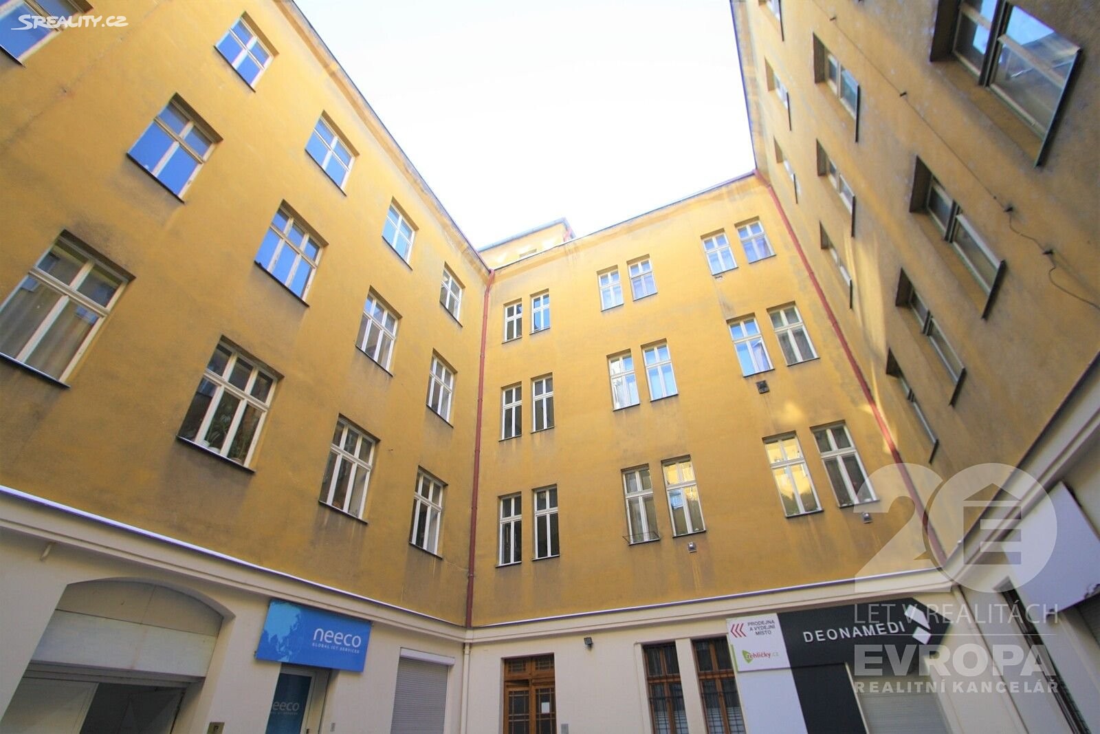 Pronájem bytu 2+1 53 m², Sokolovská, Praha 8 - Karlín