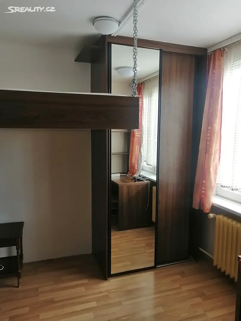 Pronájem bytu 2+kk 40 m², Veverkova, Hradec Králové - Pražské Předměstí