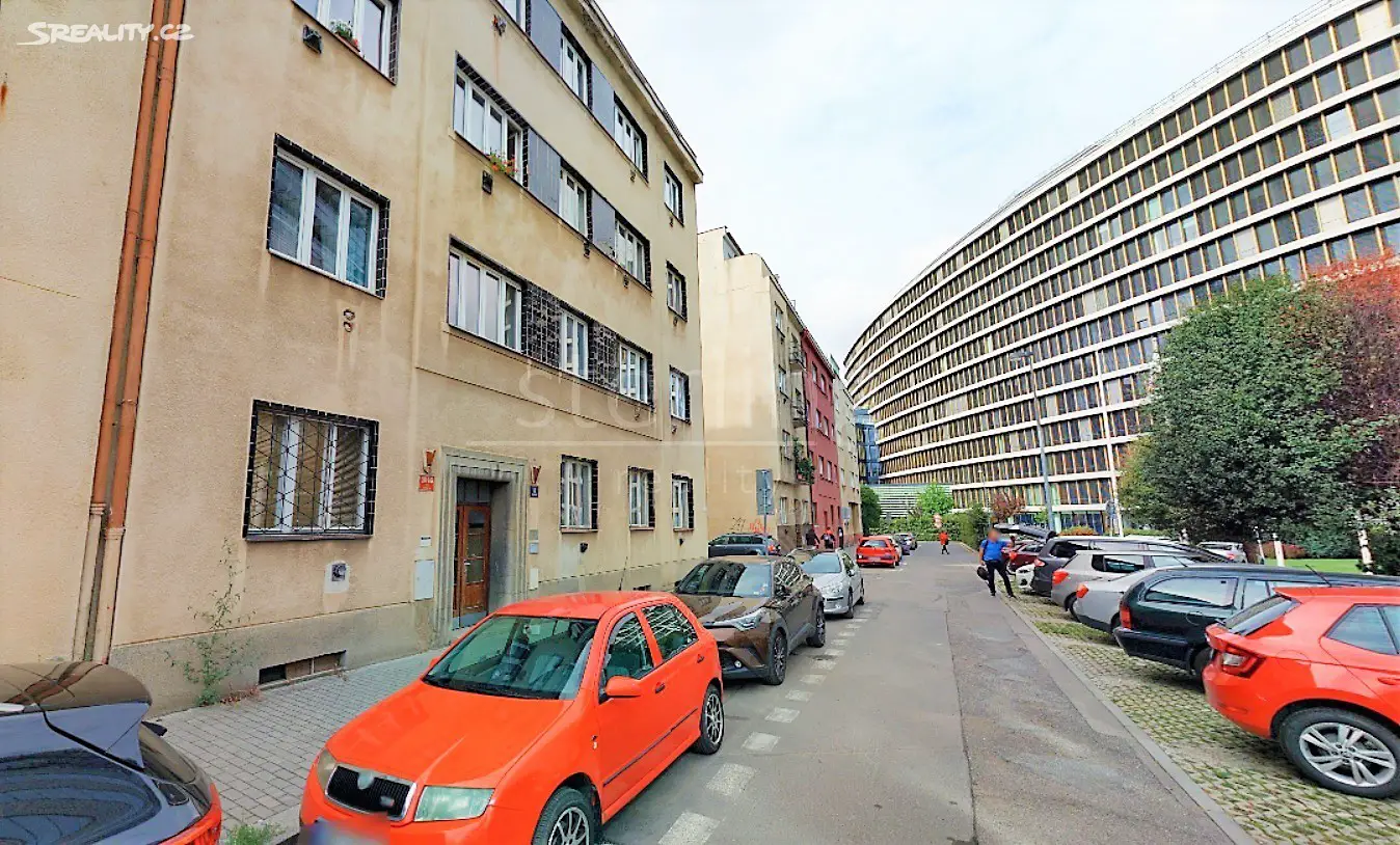 Pronájem bytu 1+kk 27 m², Doudlebská, Praha 4 - Nusle