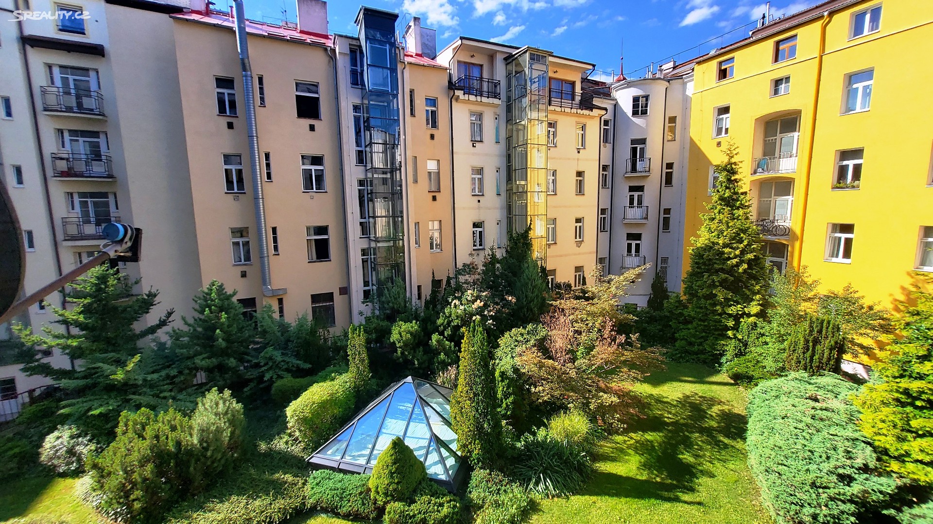 Prodej bytu 4+1 108 m², Dejvická, Praha 6 - Dejvice