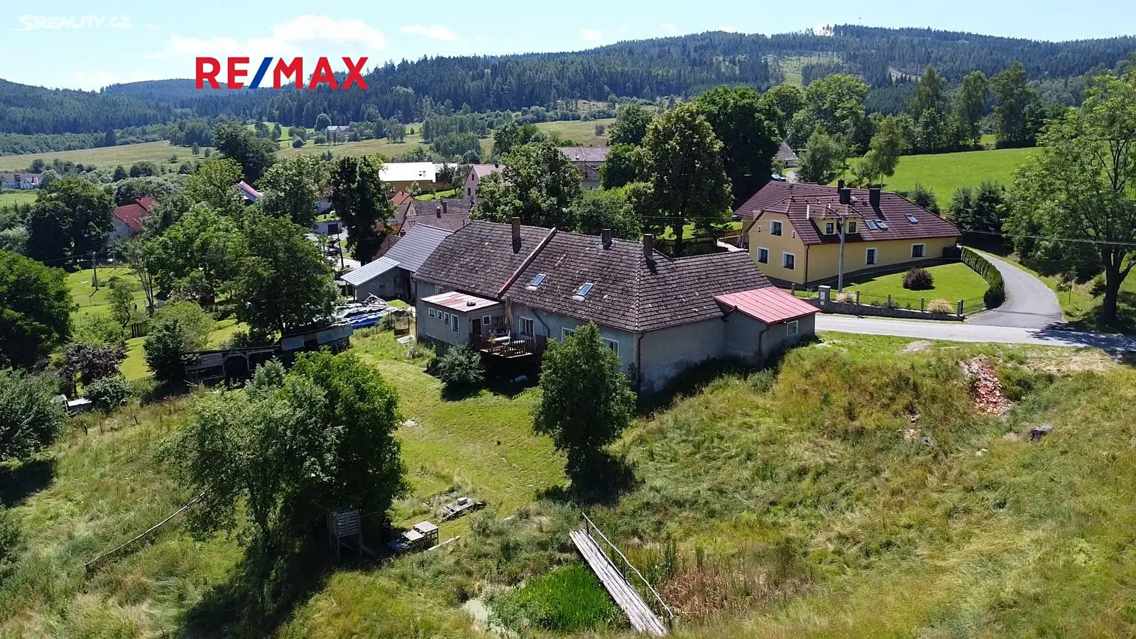 Prodej  rodinného domu 450 m², pozemek 1 851 m², Dřešín - Chvalšovice, okres Strakonice